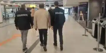 Издирван мъж в Италия, се укривал в София – екстрадиран е 2