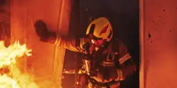 Огромна трагедия: мъж напусна нашия свят след пожар в дома си 7