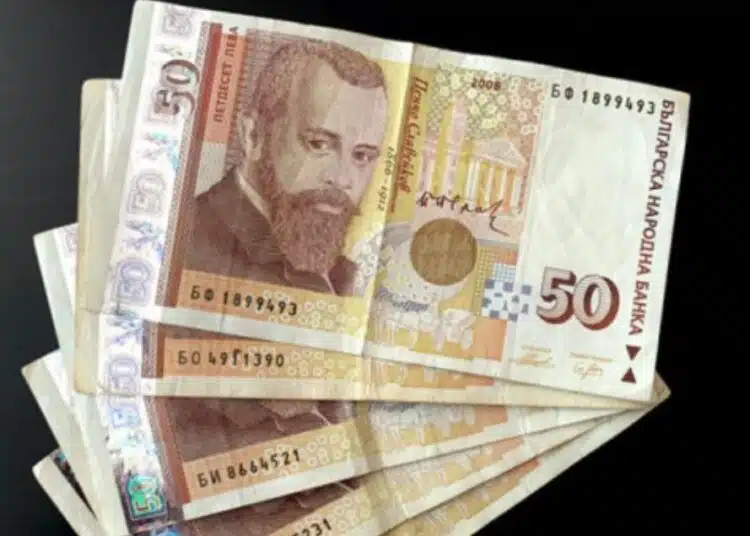 Предложение: таван на таксите, които ЧСИ събират! В момента ако дължим 200 лева, ни начисляват 600 лева отгоре! 1