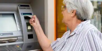 Поредно предложение: минималната пенсия у нас да се обвърже с линията на бедност 1