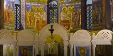 Утре 15 февруари е църковен празник - какво може и не може да се прави? 7