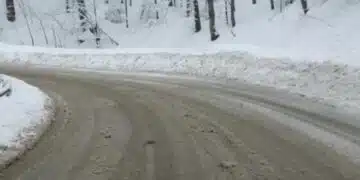 Заради снеговалежите спряха автобусите до Витоша 3