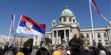 В съседна Сърбия увеличиха бюджета за висшето образование и намалиха наполовина таксите за студентите 2