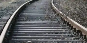 От последните часове! Двама са в болница, след като влак блъсна кола на ЖП прелез 2