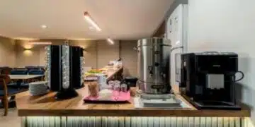 Може ли да се коментира, че кафе машините в хотелската стая са опасност и не трябва да се ползват? Разясняваме 4