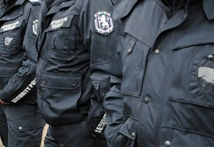 Заплатите накуп при служителите на МВР остават при пенсиониране – взимат по 20 1