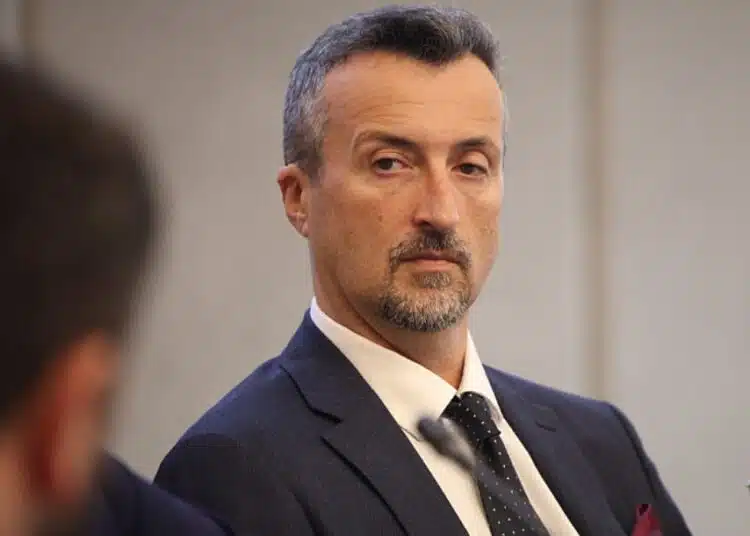 Вижте кой е новият управител на НЗОК 1 Вижте кой е новият управител на НЗОК 1