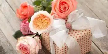 Какво да подарите на момиче на 8 март: 10 необичайни идеи, които ще изненадат и вдъхновят 7