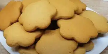 Минимум калории и максимална наслада! Приготвяне на постни сладки с мед: бърза рецепта 1