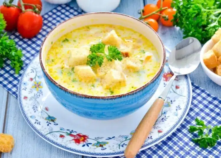 Крем супа от картофи и сирене – комфорт във всяка лъжица! 1 Крем супа от картофи и сирене – комфорт във всяка лъжица! 1