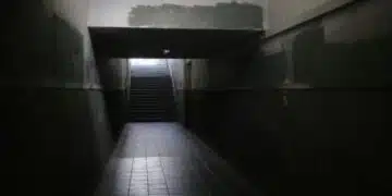 Във Варна таван на подлез се срути, от там минават ученици 4