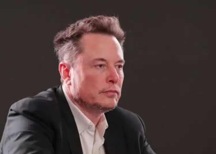 От автосалона във Ванкувър махнаха колите на Tesla 1 От автосалона във Ванкувър махнаха колите на Tesla 1