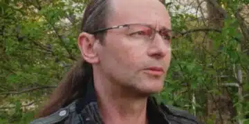 Ето кой е авторът на песента в памет на покойната Сияна, която разчувства всички на протеста в Телиш 5