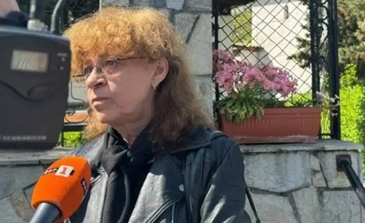 С първи коментар, бабата на починалото бебенце от Белащица – нямаше какво да направя, влошаваше се пред очите ми 1 С първи коментар, бабата на починалото бебенце от Белащица – нямаше какво да направя, влошаваше се пред очите ми 1