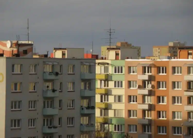 ТОП експерт каза че, всеки в страната може да стане брокер ако има тези неща 1