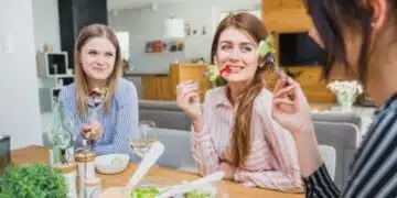 Храна по възраст: Какво трябва да ядат жените на 18, 30 и 55 години 9