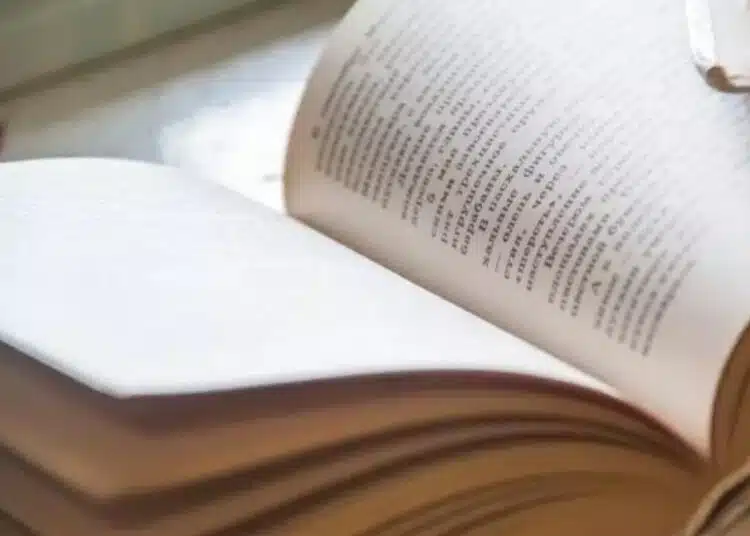 Как да четете 50 книги на година без усилие: Техниката, която успешните хора крият 1