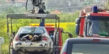 Първи СНИМКИ от трагедията с жената край Кюстендилско, вижда се състоянието на колата, в която е била 9