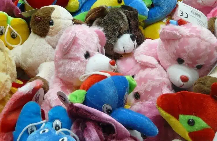 Не е за вярване! Проучване сочи, че в плюшените играчки има два пъти повече микроби, отколкото на една тоалетна чиния 1