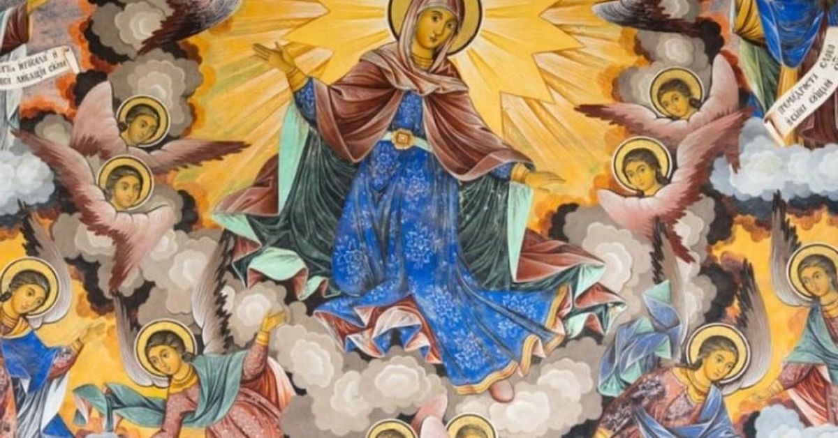 Днес 22 април е църковен празник - всичко, което трябва и не трябва да се прави Православен стенопис на Успение Богородично, обградена от ангели и златна светлина.