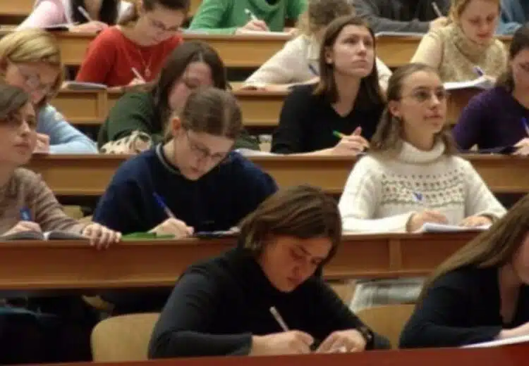 В страната предлагат увеличение на стипендиите за студенти и докторанти 1 В страната предлагат увеличение на стипендиите за студенти и докторанти 1