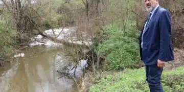 У нас все още търсят замърсителя на река Черни Лом 1