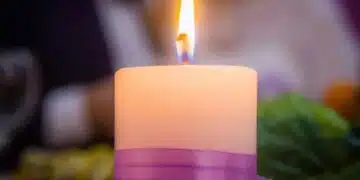 Неочаквани начини за използване на восък от свещи за почистване, които ще ви харесат 1