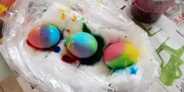 Какво казва традицията за боядисването на яйца за Великден? 11