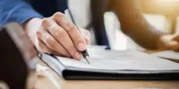 В няколко законови ситуации когато работодател прекрати трудовия ни договор, може да дължи обезщетение – да ги разгледаме 2