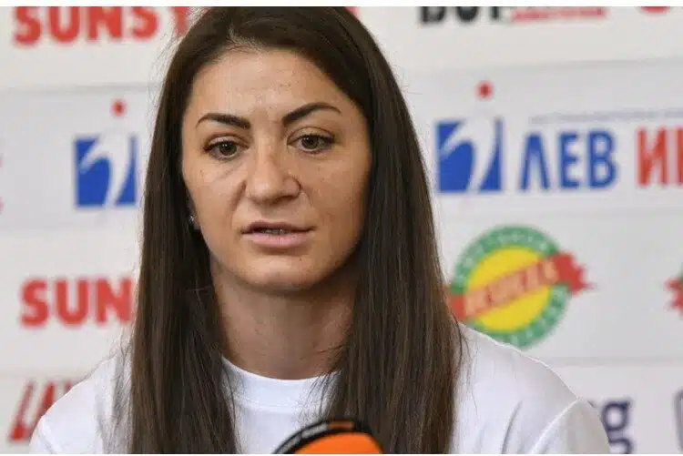 Олимпийската ни медалистка Евелина Николова обяви тъжна вест 1 Олимпийската ни медалистка Евелина Николова обяви тъжна вест 1