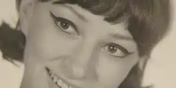 Внучката на покойната и незабравима Паша Христова – красива като баба си СНИМКИ 1