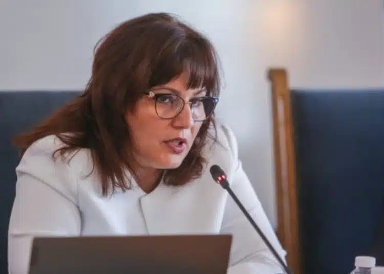 Прокуратурата е осъдена за 50 бона от бившия здравен министър Асена Сербезова, но не е окончателно 1