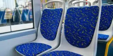 Шофьор на автобус посочи кои места в градския транспорт са най-мръсни 15