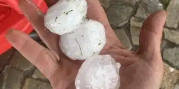 Днес част от България ще бъде засегната от градушки, ето къде се прогнозира да падне напастта 7