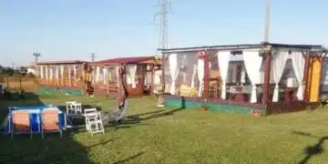 Те решиха да паркират каравани в собствения си имот и отнесоха глоба за близо 100 хиляди евро 1
