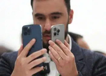 Главният изпълнителен директор на Apple казва, че iPhone може да изчезне след 10 години: Назована е причината 11