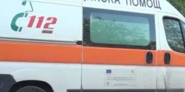 60-годишна жена е в тежко състояние след катастрофа във Великотърновско 15