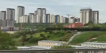 Бият тревога в Истанбул: 600 хиляди сгради са много рискови ако удари мощно земетресение 14