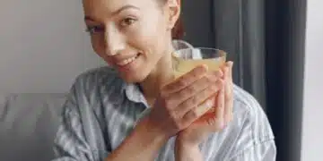 Пийте това всеки ден в продължение на един месец и можете да заличите признаците на стареене 7