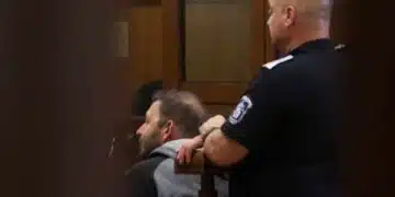 6-те % от обществените поръчки отивали при „Царя“, експертите, които да ги подготвят били предлагани от Барбутов 1