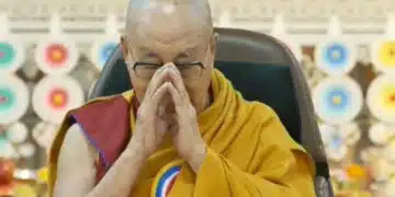 В Индия празнуват! Далай Лама навърши 90 години 1