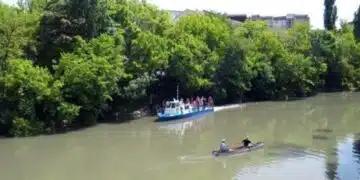 В река Тунджа падна с автомобила си пиян шофьор 8