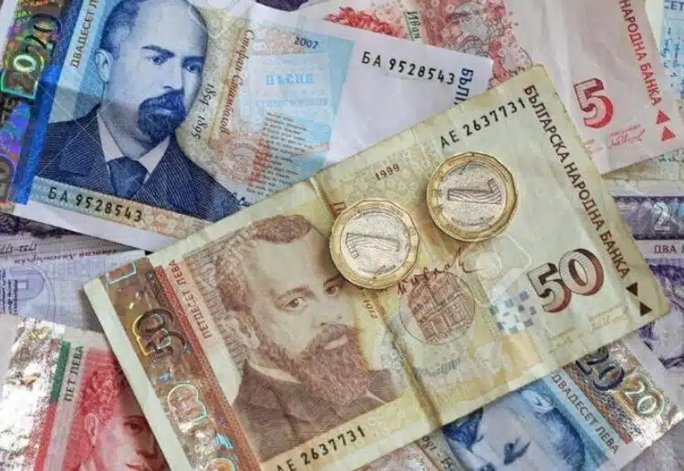 Хит сред колекционерите – на цена от 164 хиляди лева продадоха българска монета от 100 лева 1