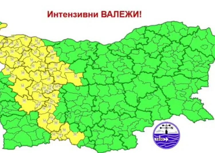 Предупреждение за България! Има опасност от гръмотевични бури и градушки 1
