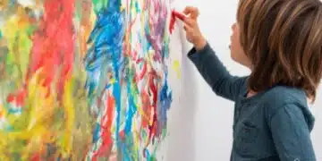 Детето ви рисува ли по стените? Ето 10 начина да премахнете мастило от тапета 13