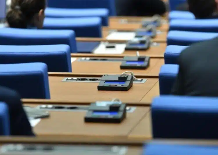 За депутатите от началото на 51-вия парламент сме похарчили над 15 милиона лева за заплатите им 1