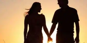 Ще забравят за самотата: 5 зодии, които ще срещнат любовта си през лятото на 2025 г. 11