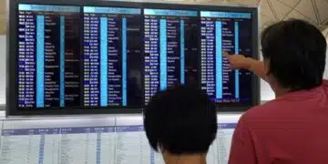Заради технически проблем на борда самолет на "Еър Индия" се върна в Хонконг 1