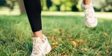 8 грешки при ходене, които незабележимо ускоряват стареенето на тялото ви 1