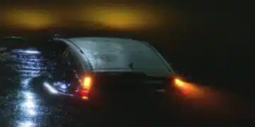 Очевидец с коментар за инцидента с колата в река Тунджа: шофьорът излезе от автомобила, но не искаше да излезе от водата 2